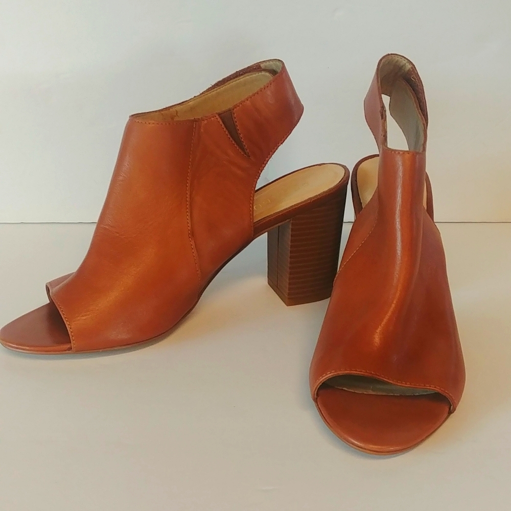 Pegabo Ladies 3.5" Leather Heels